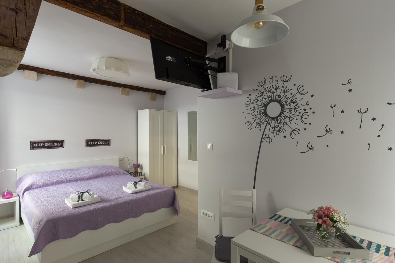 Studio Apartment Lumia ドゥブロブニク エクステリア 写真